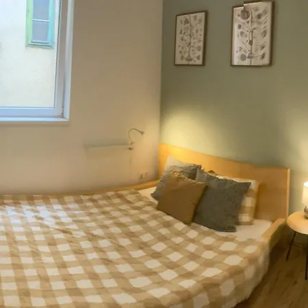 Dembi At The Great Park